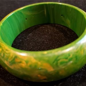Rare vintage Bakelite "end of day" bangle bracelet